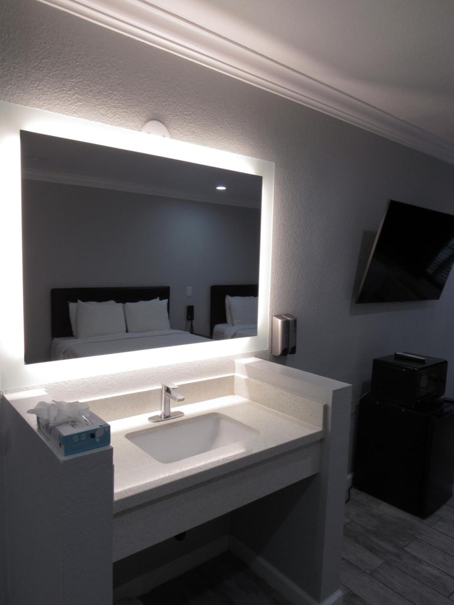 Capri Suites Anaheim Pokoj fotografie